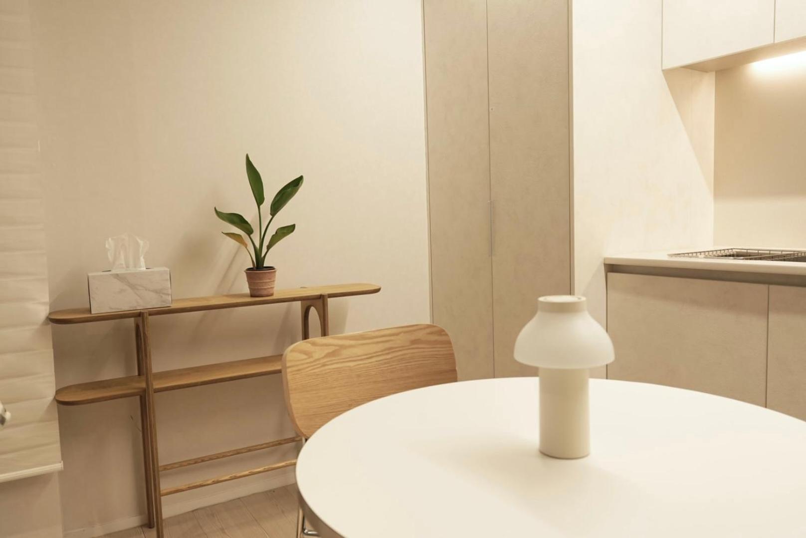 Apartment 10 Minutes From Seongsu Station, Designer's Duplex Space, Sageunsageun Seoul