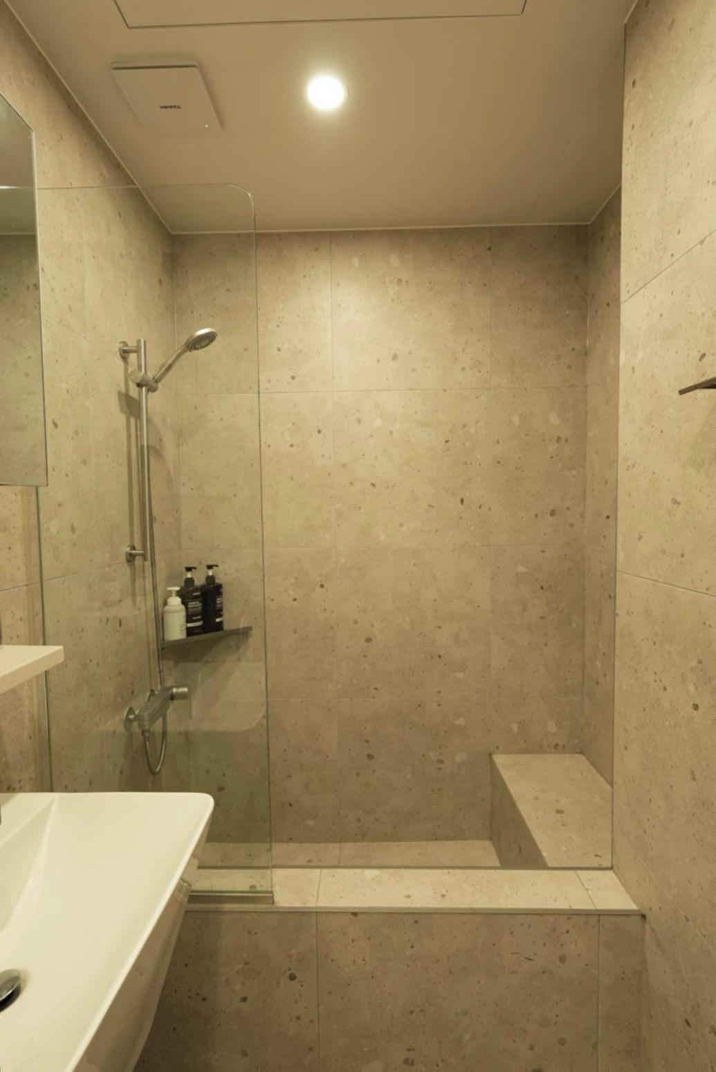 10 Minutes From Seongsu Station, Designer's Duplex Space, Sageunsageun * Seoul
