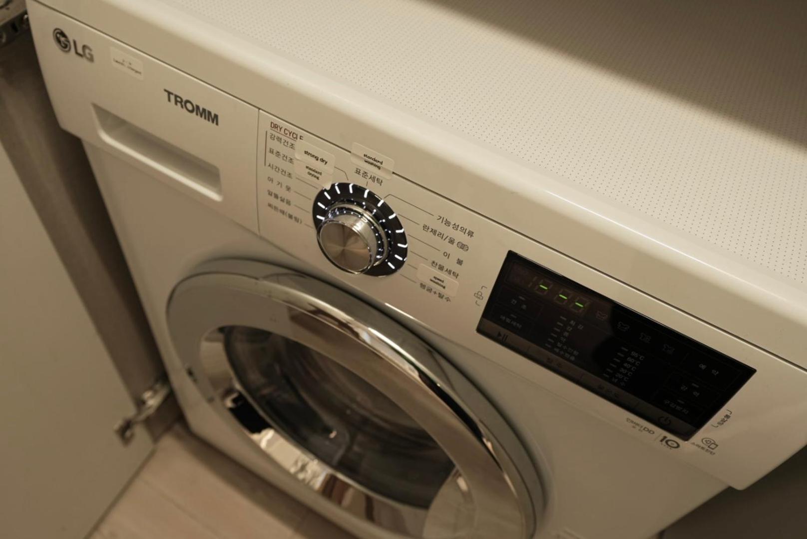 10 Minutes From Seongsu Station, Designer's Duplex Space, Sageunsageun Apartment Seoul