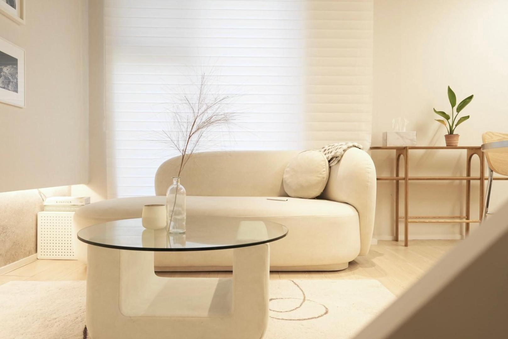 10 Minutes From Seongsu Station, Designer's Duplex Space, Sageunsageun Apartment *
