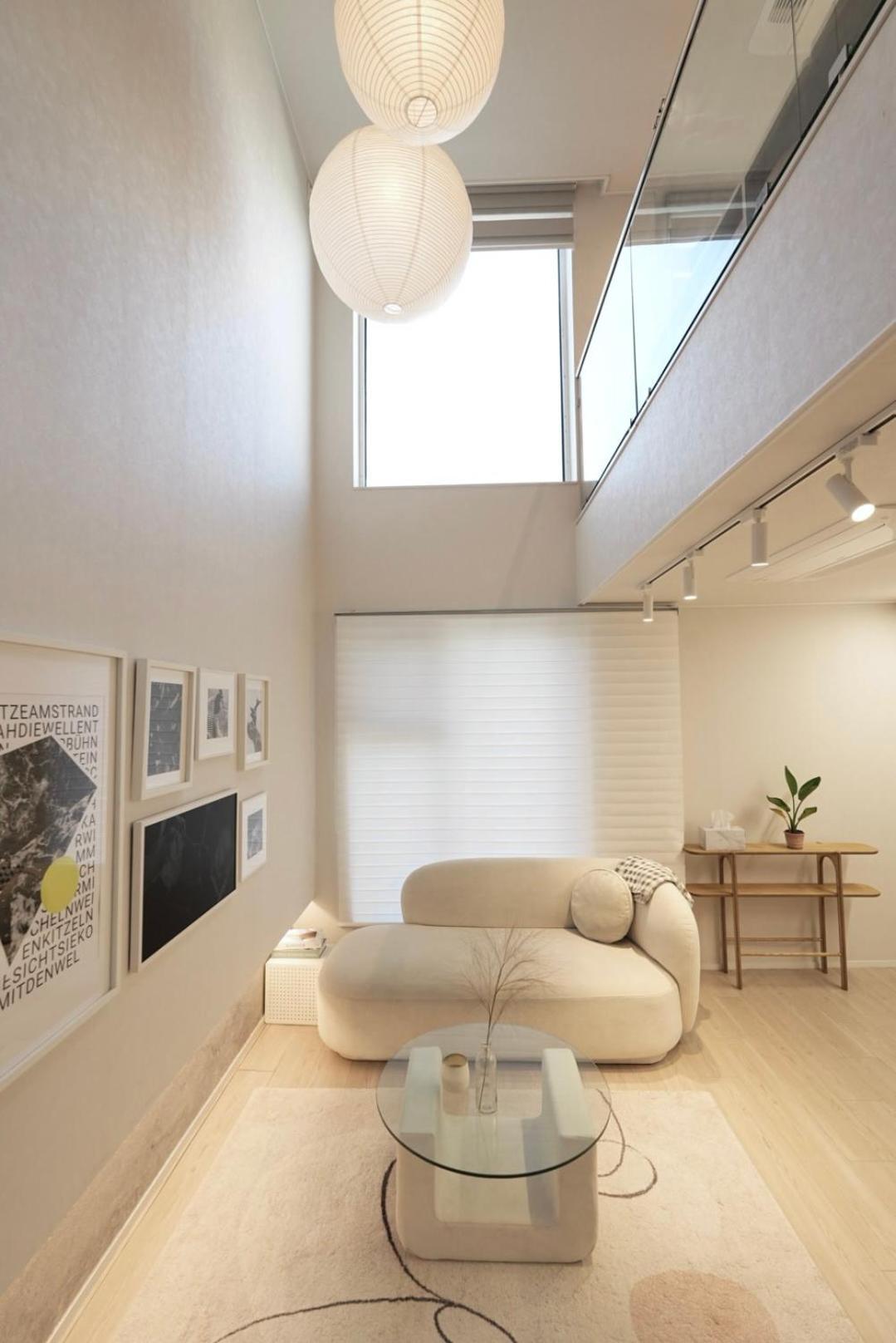 10 Minutes From Seongsu Station, Designer's Duplex Space, Sageunsageun Seoul