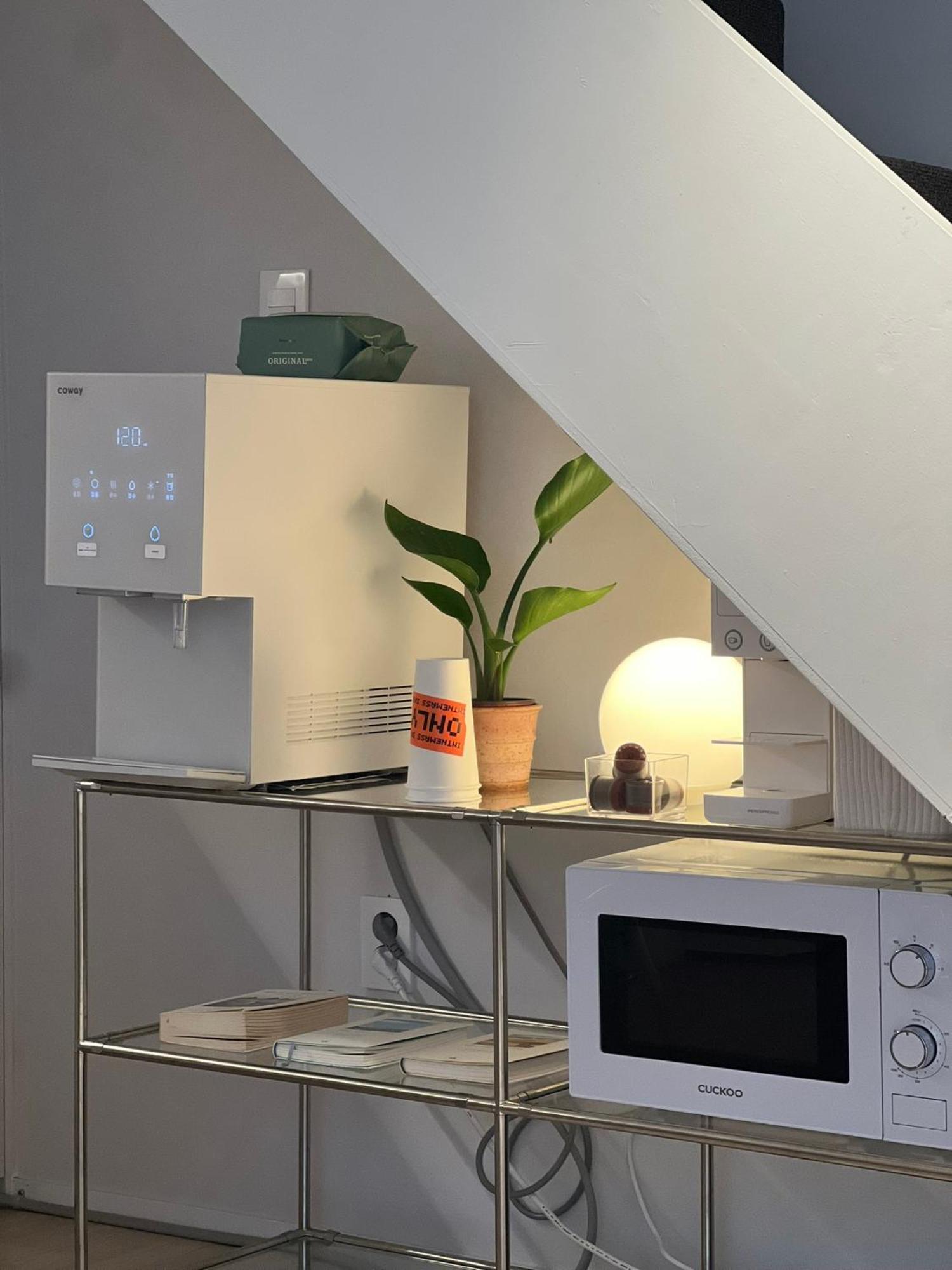 Apartment 10 Minutes From Seongsu Station, Designer's Duplex Space, Sageunsageun